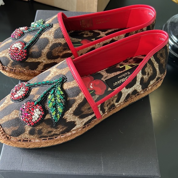 NIB Dolce & Gabbana leopard espadrilles 39 - Picture 2 of 3